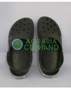 Zuecos Stocker perforados verde oliva talla 37