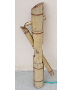JUEGO DEL AGUA DE BAMBÚ
