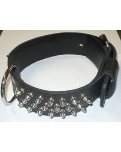 CUELLO DE CUERO NEGRO CON TACHUELAS CM.70