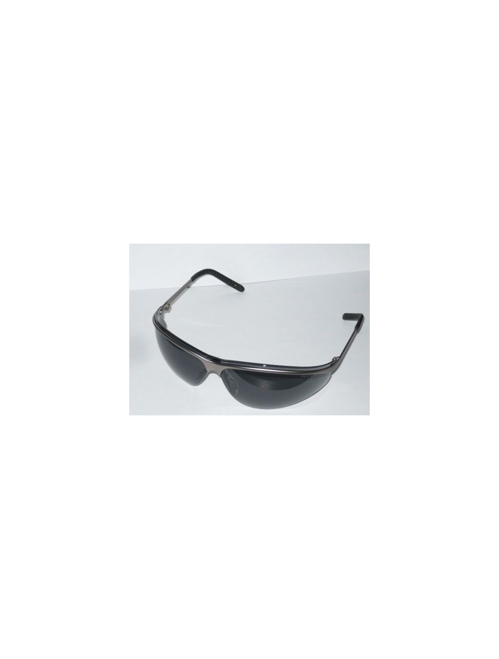 Gafas protectoras con cristales oscuros